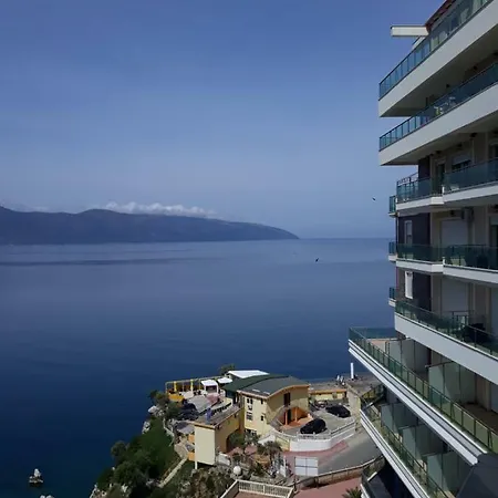 Kristi Lägenhet Vlorë